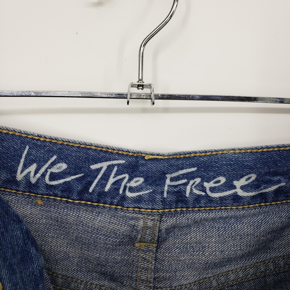 WE THE FREE Cut Off Denim Jean Shorts Distressed Frayed Raw Hem Mid Rise 28 - Picture 3 of 9